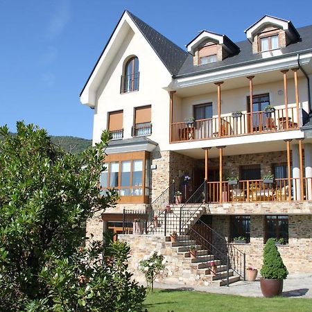 Villa Mencia Corullon Bagian luar foto