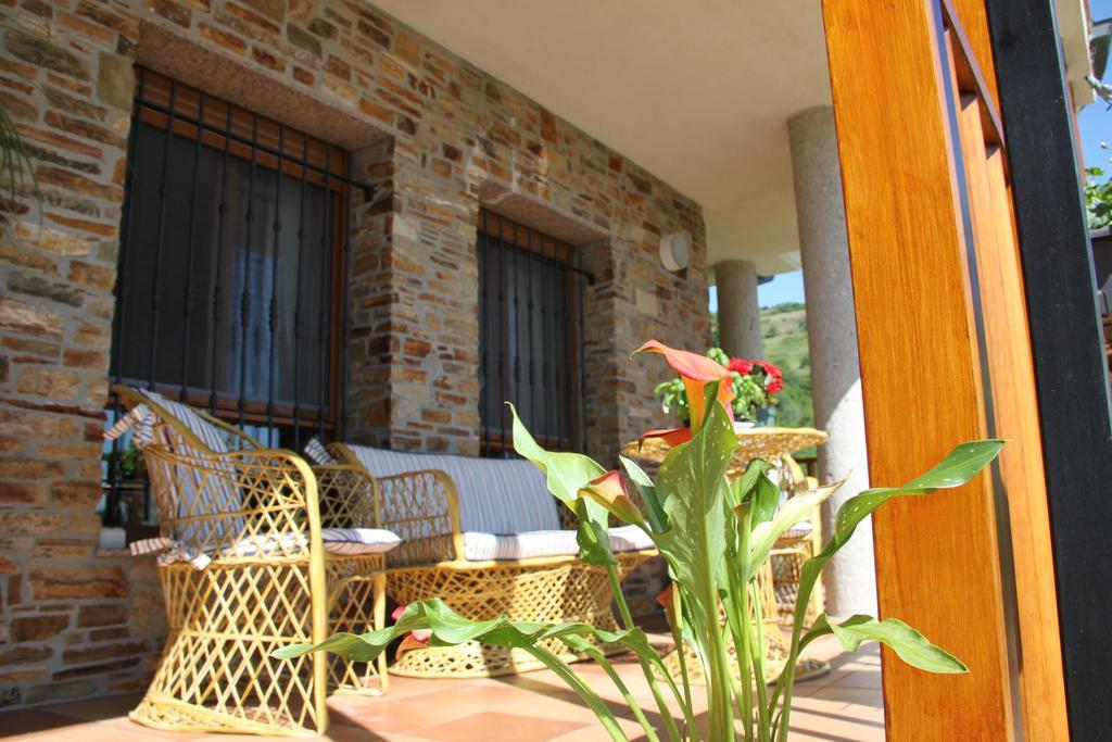 Villa Mencia Corullon Bagian luar foto