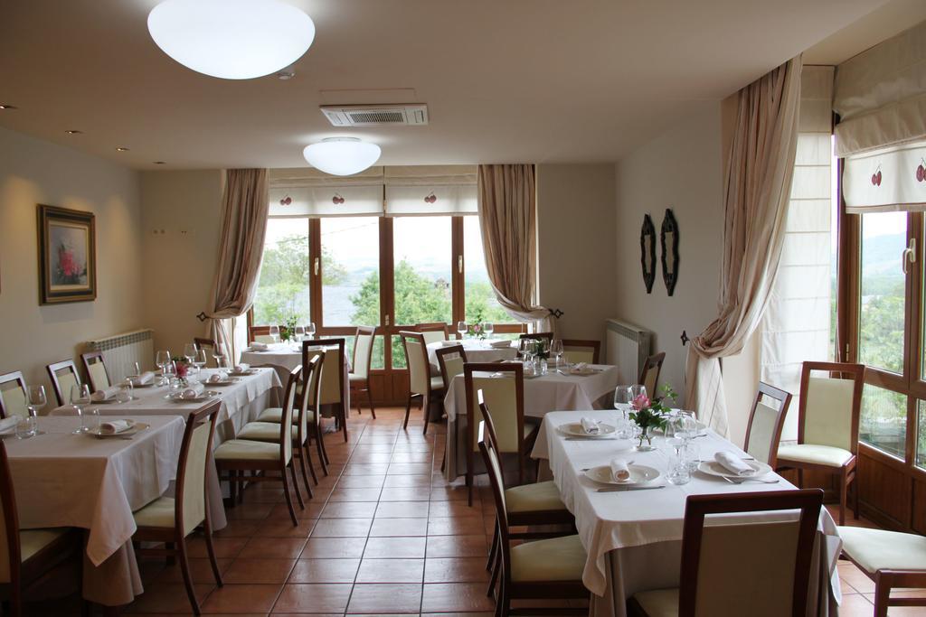 Villa Mencia Corullon Bagian luar foto